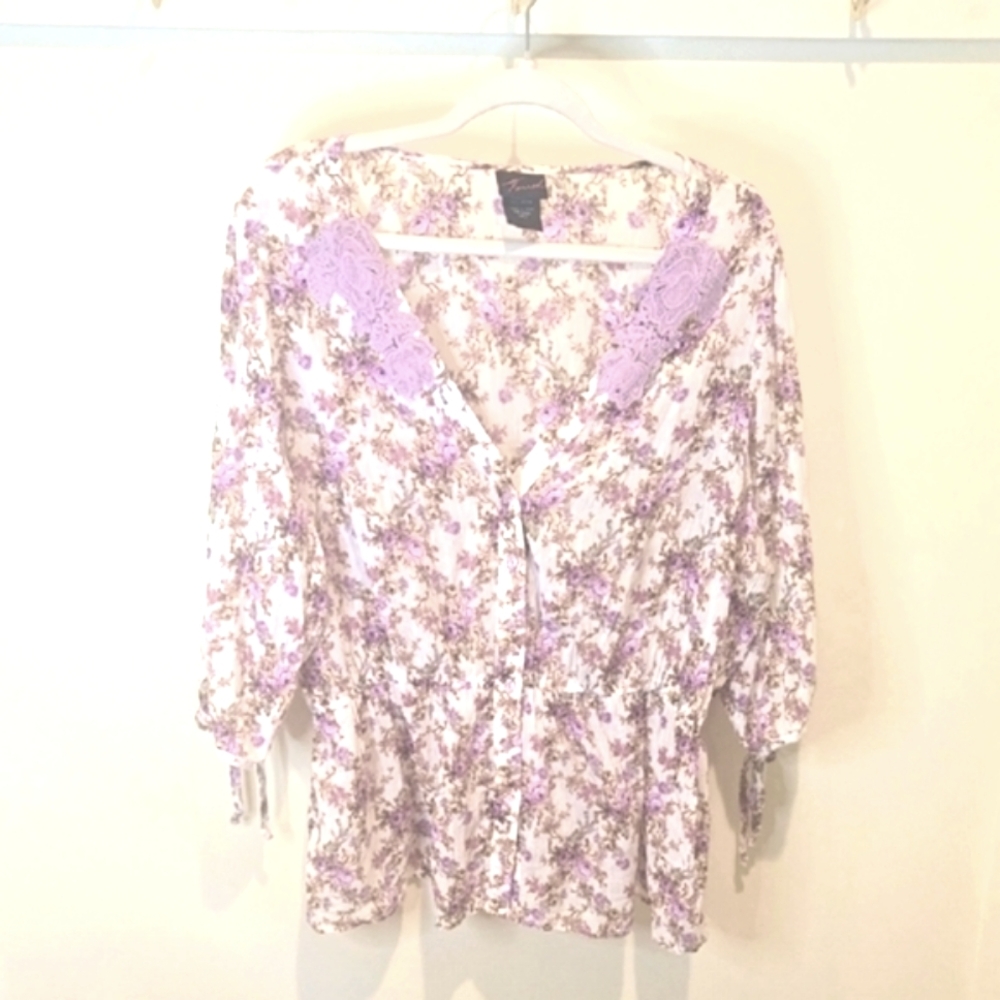Torrid Floral Button-Up Women's Top